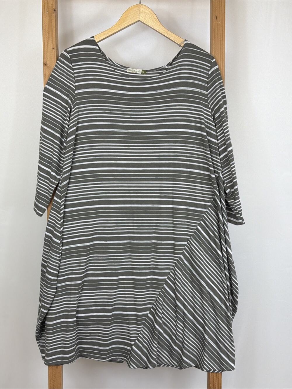 Chalet Made in USA Gray White Striped Scoop Neck Dress XL